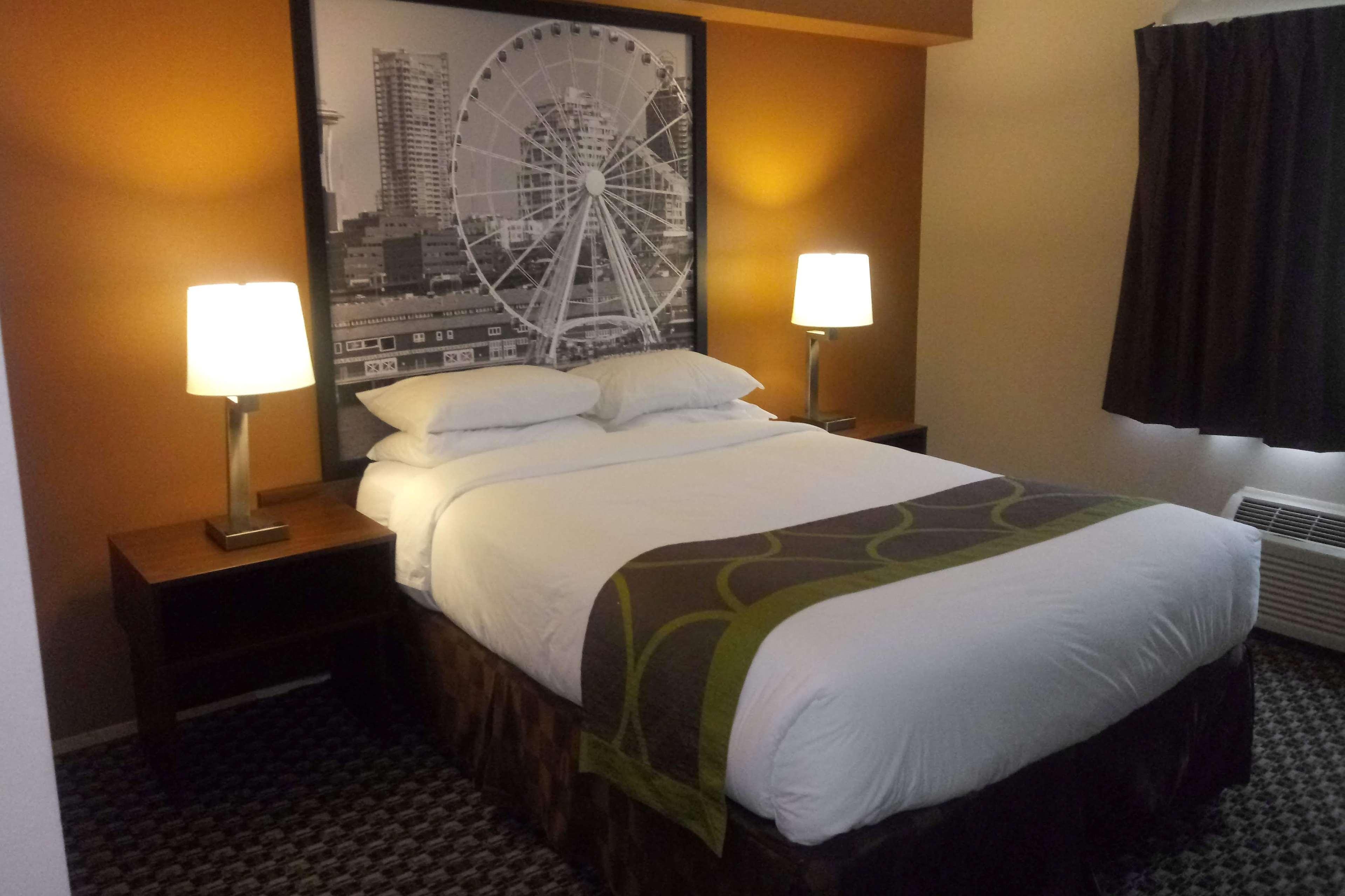 Super 8 By Wyndham Lynnwoodモーテル エクステリア 写真