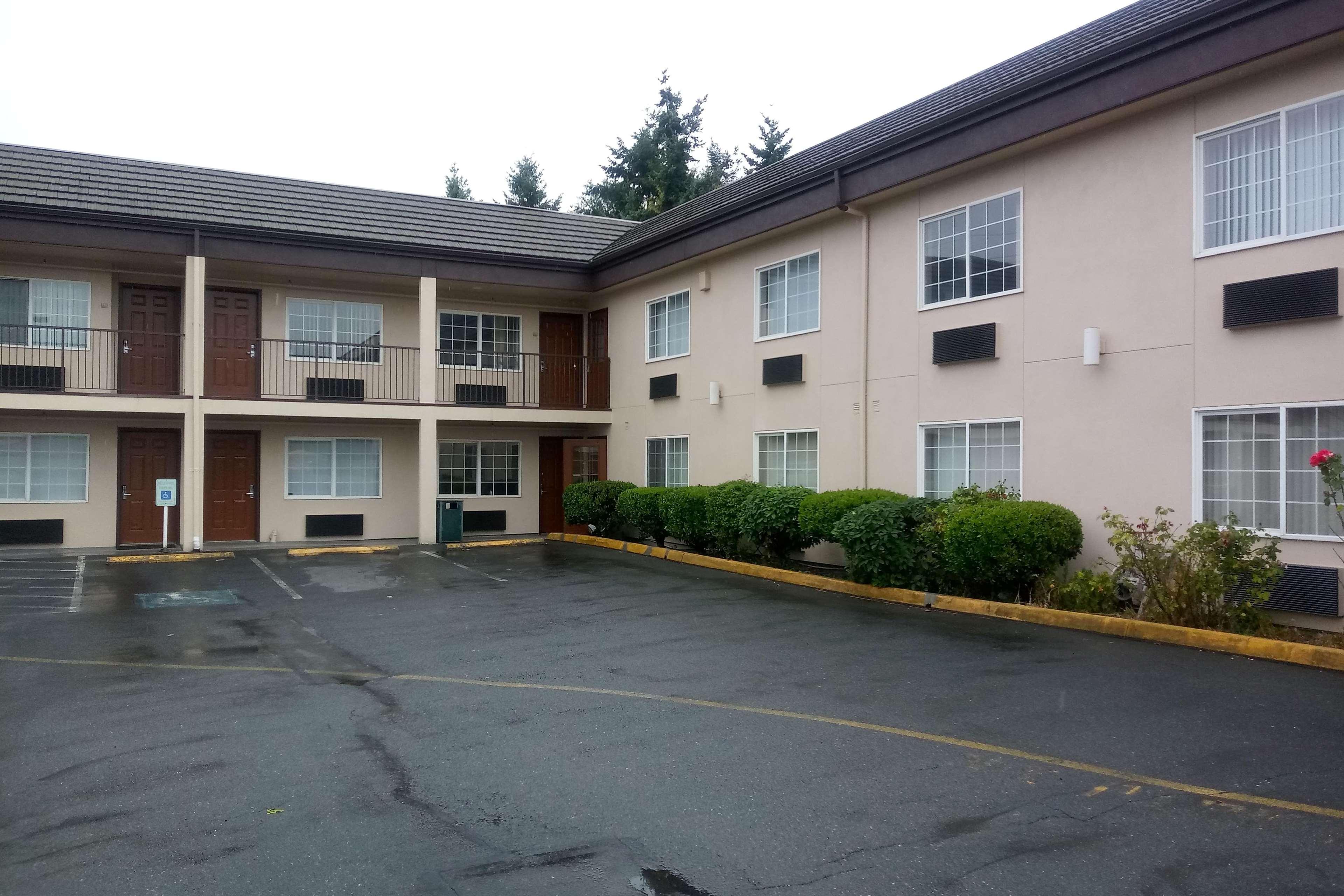 Super 8 By Wyndham Lynnwoodモーテル エクステリア 写真