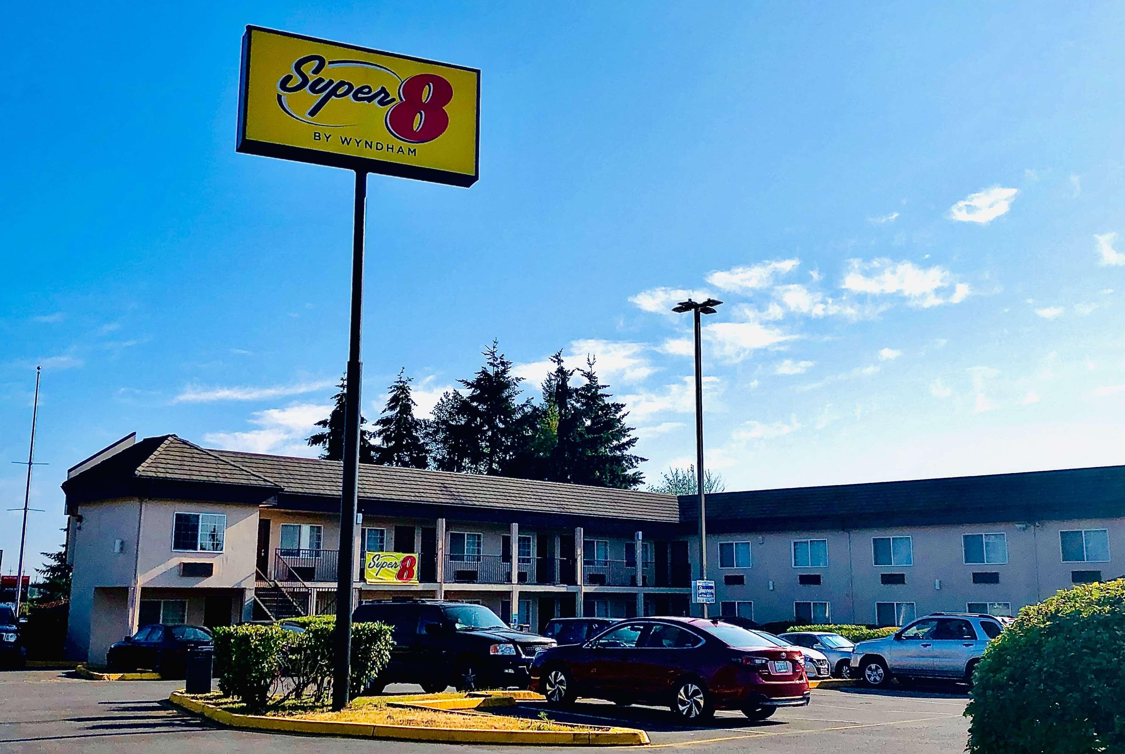 Super 8 By Wyndham Lynnwoodモーテル エクステリア 写真