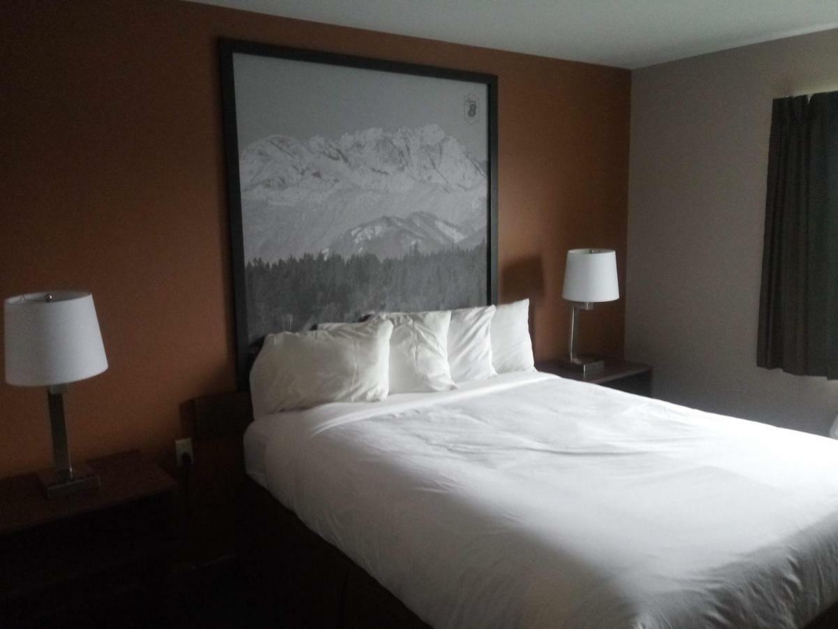 Super 8 By Wyndham Lynnwoodモーテル エクステリア 写真